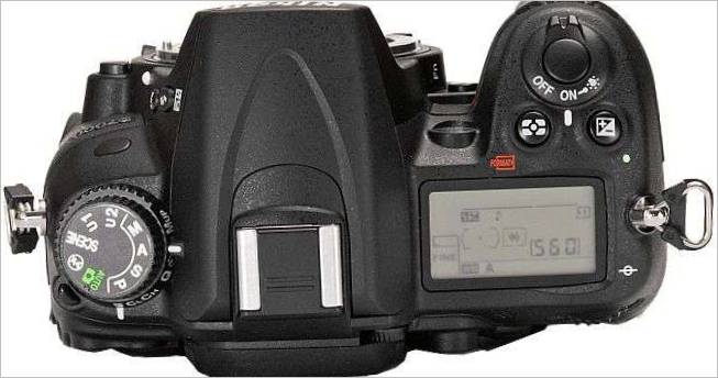 Nikon D7000 SLR camera