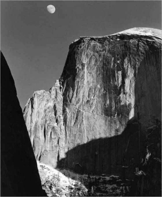 Ansel Adams. Maan en Half Dome. 1960