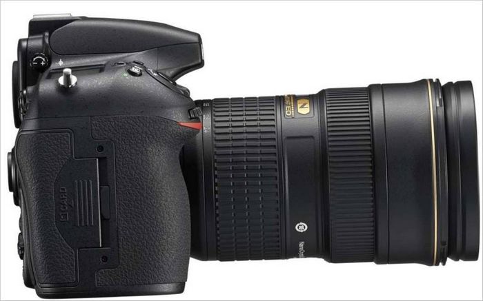 Nikon D810 SLR camera - linkeraanzicht
